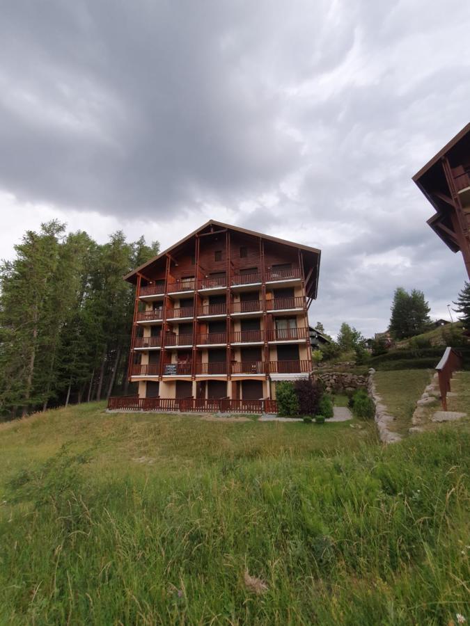 Tres Bel Appartement Vue Montagne Du Devoluy Le Devoluy Exterior photo
